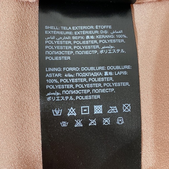 bebe Louisa Necklace Detail Pleated maxi blouson dress in peach chiffon size 6P - Picture 3 of 14